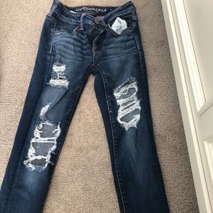 american eagle ripped jeans